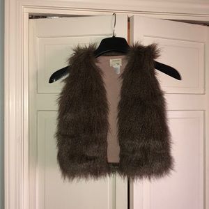 Crew cuts fur vest
